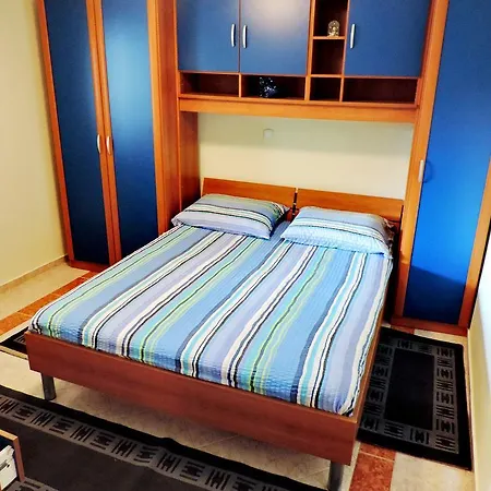 Apartman Ana Rudici Ražanac