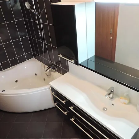 Ana Rudici Apartman *